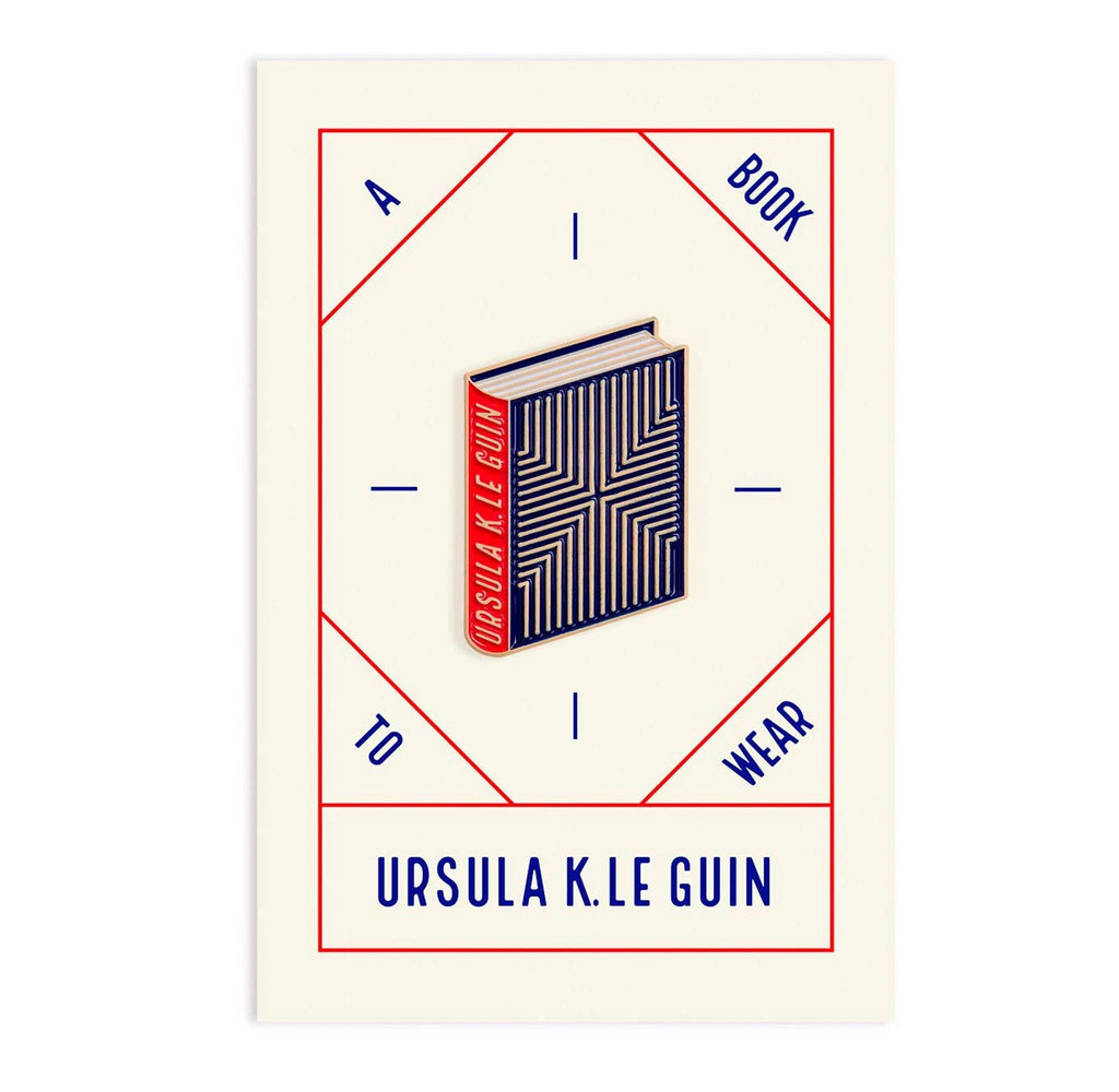 Pin Livre de Ursula K. Le Guin — Vente en gros pour librairies | A Book to Wear